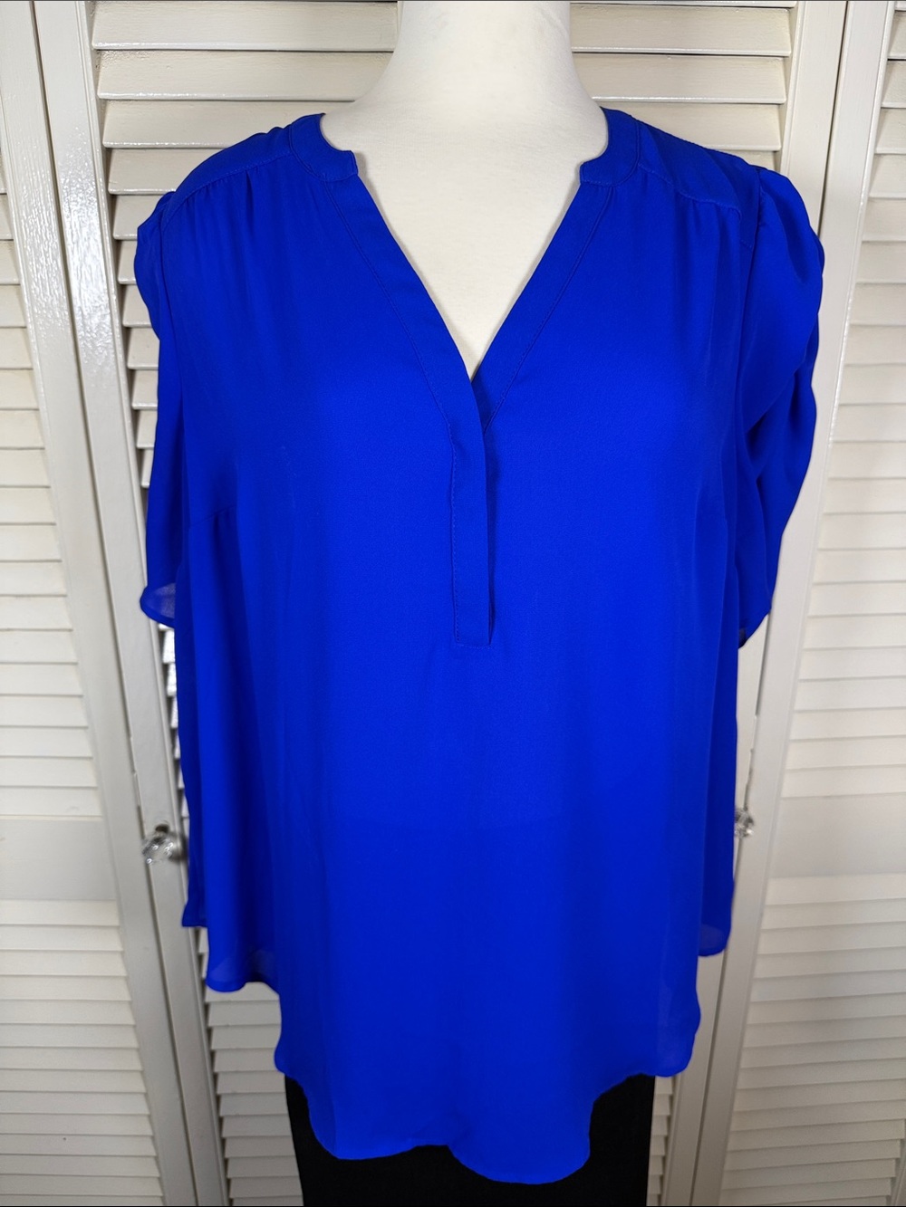 Royal Blue Georgette Pullover Blouse Short Sleeve Split V-Neck Top 1 1X